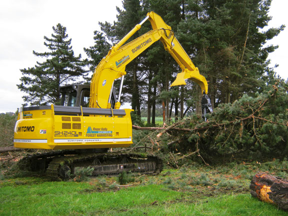 Sumitomo SH240-5 excavator - Deals on Wheels