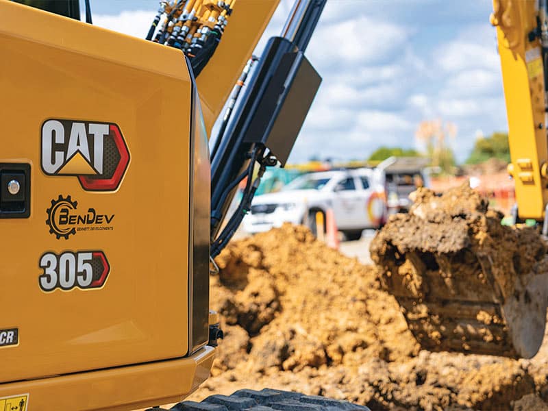 Cat 305